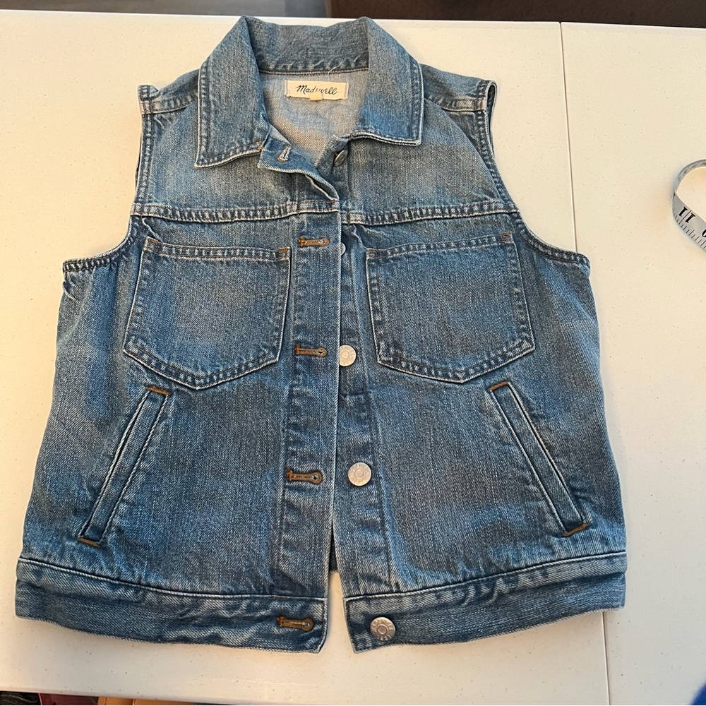 Madewell Lightwash Denim Vest Size Small